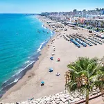 Charming Carihuela, Location *