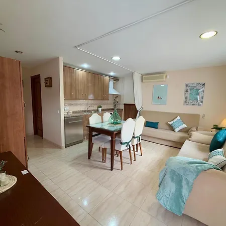 Charming Carihuela, Location Apartment *