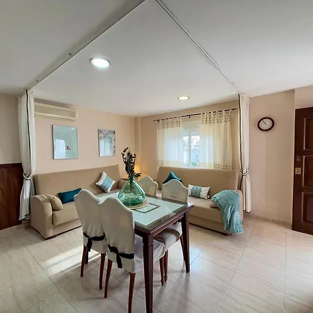 Charming Carihuela, Location Apartment Torremolinos