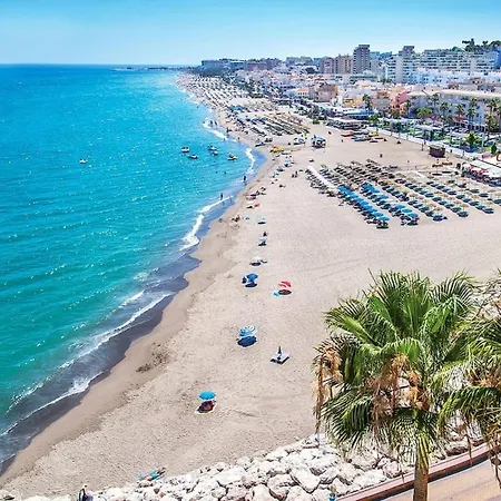 Charming Carihuela, Location *
